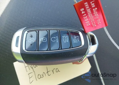 2022 Hyundai Elantra Sel from USA, damaged, VIN 5NPLS4AG7NH062211